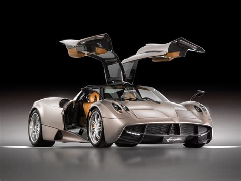 pagani huayra doors open.